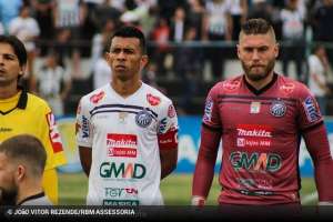 Avaí 'perde o prazo' e goleiro Simão renova com o Operário-PR até 2021