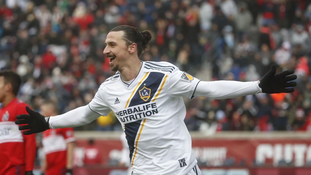 Los Angeles Galaxy anuncia renovação do contrato de Ibrahimovic para 2019