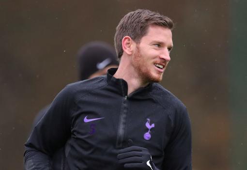 Inglês: Tottenham anuncia renovação do contrato de Vertonghen até 2020
