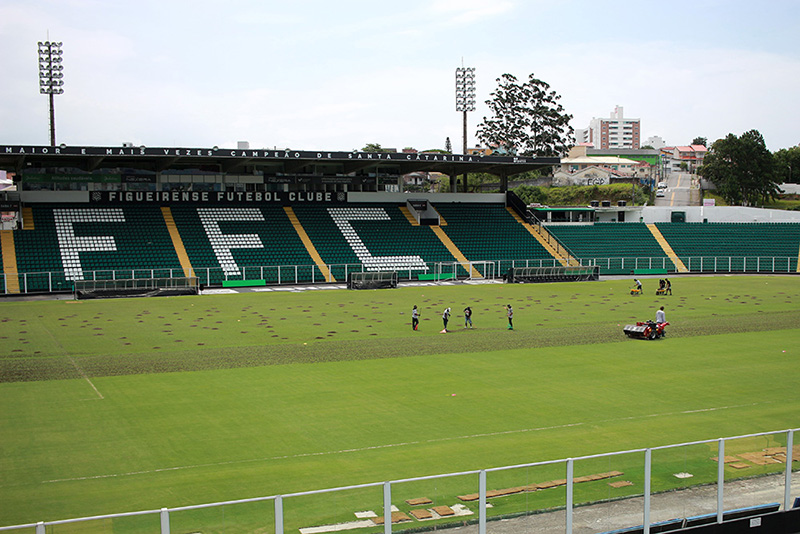 Figueirense começa processo de reformulação demitindo diretor de futebol