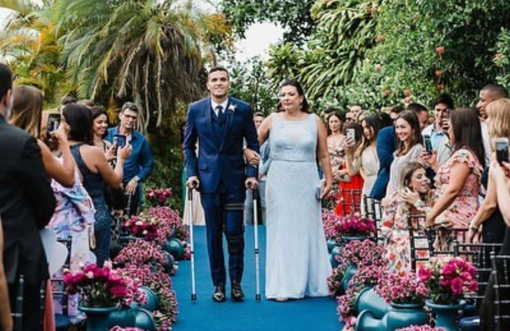 GATAS FI: Lateral-esquerdo do Vasco, Ramon se casa com Marina Ferreira