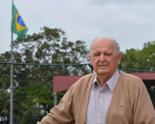 Técnico multicampeão brasileiro, Rubens Minelli completa 90 anos