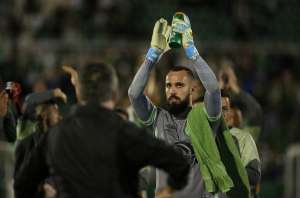 Catarinense: Goleiro da Chapecoense viaja para acertar com clube italiano