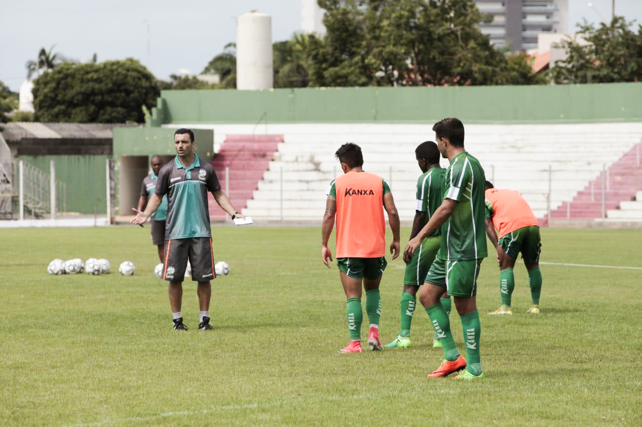 Mato-Grossense: Júnior Rocha avalia elenco do Luverdense e já vê evoluções
