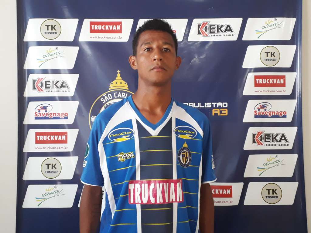 São Carlos apresenta atacante Émerson Nike para o Paulista A3