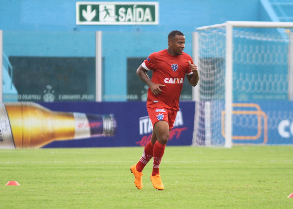 Paulistão: Guarani acerta com lateral do Paysandu e descarta Alecsandro