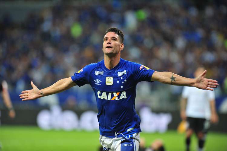 Thiago Neves recebe proposta do Grêmio e pode deixar o Cruzeiro
