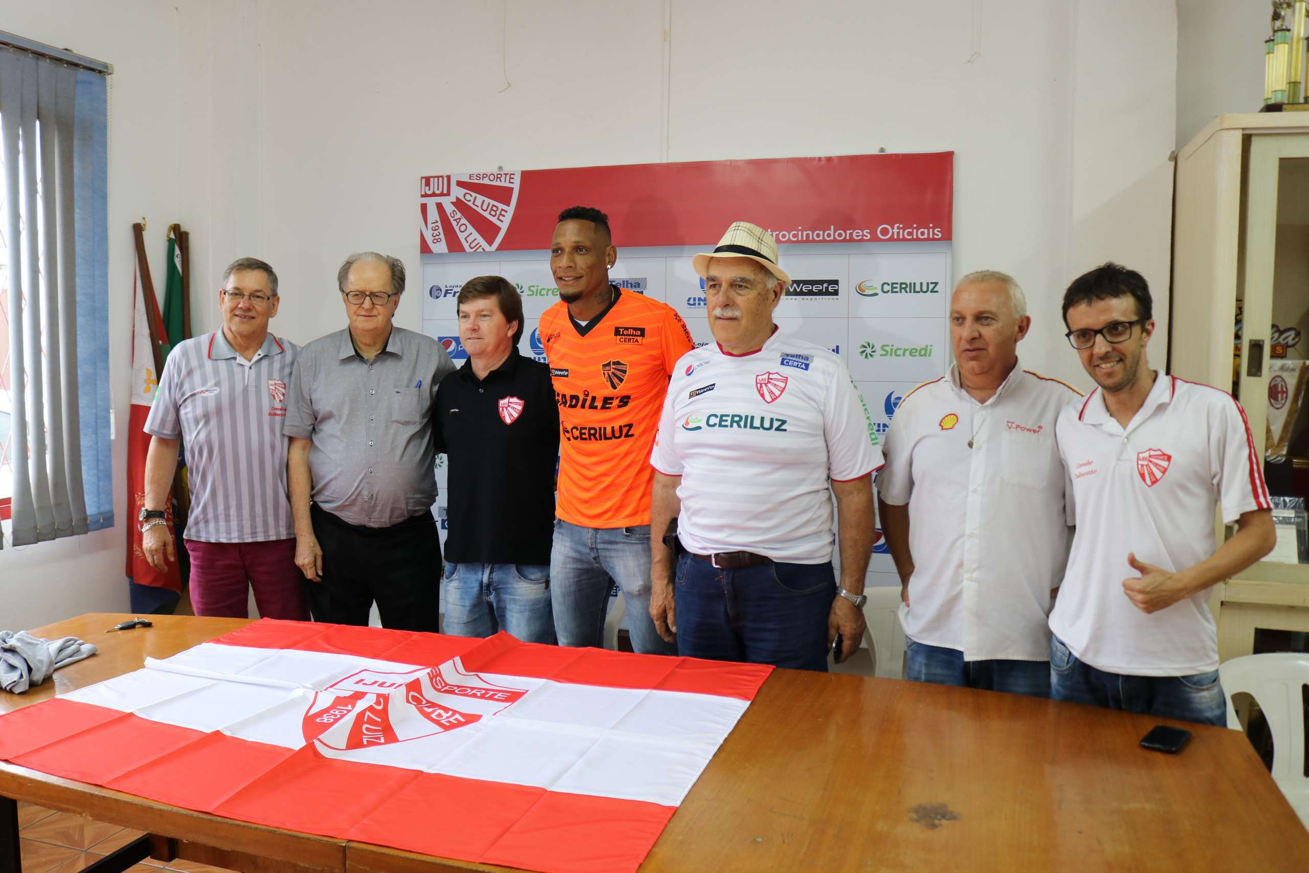 Após passar em branco no Guarani, atacante acerta com clube gaúcho