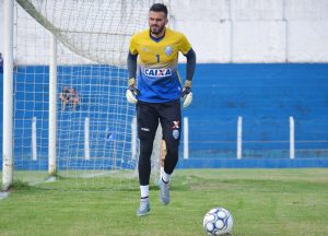 Catarinense: Avaí contrata goleiro que subiu na Série B com o CSA
