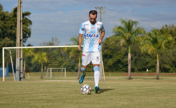 Paulistão: Guarani anuncia pacotão com atacante campeão mundial pelo São Paulo