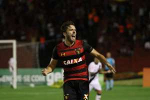 Carioca: Vasco acerta com lateral Claudio Winck e atacante Ribamar