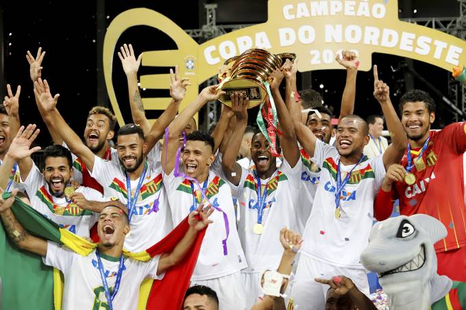 ESPECIAL COPA DO NORDESTE: Sampaio Corrêa, o primeiro campeão do Maranhão