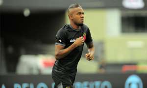 Ex-São Paulo, Palmeiras e Vasco, atacante entra na mira do Athletico para 2019