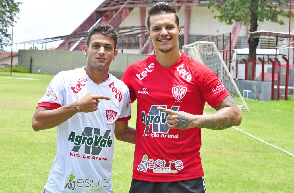 Meia-atacante Talles e volante Felipe Merlo são os novos reforços do Noroeste (Foto: Bruno Freitas/Noroeste)