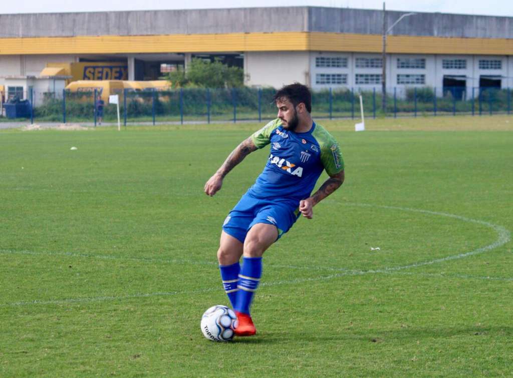 João Paulo destaca acerto com o CRB e espera grande ano no clube alagoano