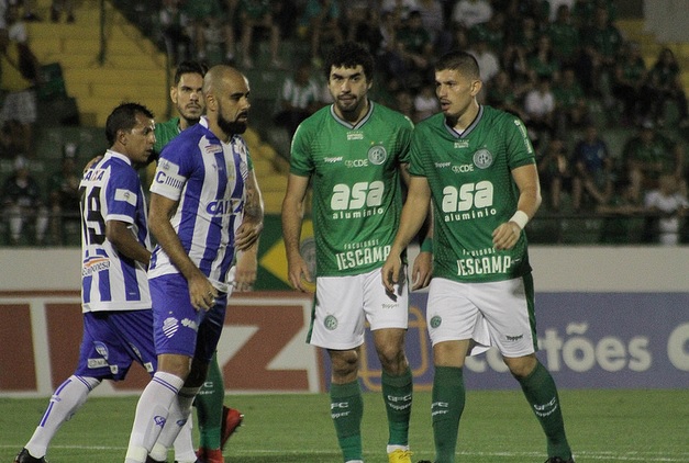 Time da Série B faz proposta para tirar zagueiro do Guarani