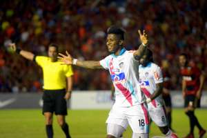 Fluminense está perto de anunciar atacante colombiano Yony González