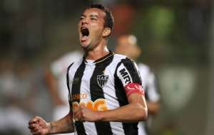 Mineiro: Atlético-MG oficializa retorno de Réver e assina com zagueiro até 2021