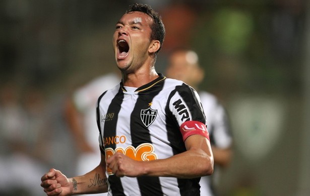 Mineiro: Atlético-MG oficializa retorno de Réver e assina com zagueiro até 2021 2 0002050361196 img