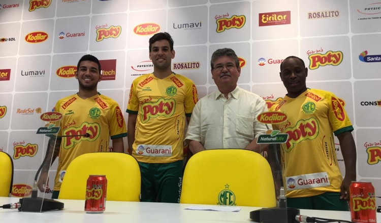 Com meia de rival, Mirassol anuncia trio para o Campeonato Paulista