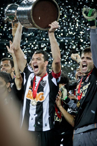 Anunciado pelo Atlético-MG, Réver se despede do Flamengo: ‘Fiz o meu melhor’