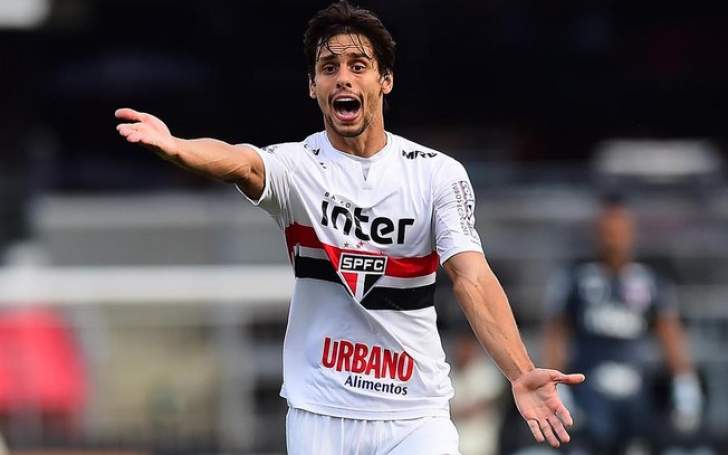 Por indicação de Sampaoli, Santos entra na briga por Rodrigo Caio