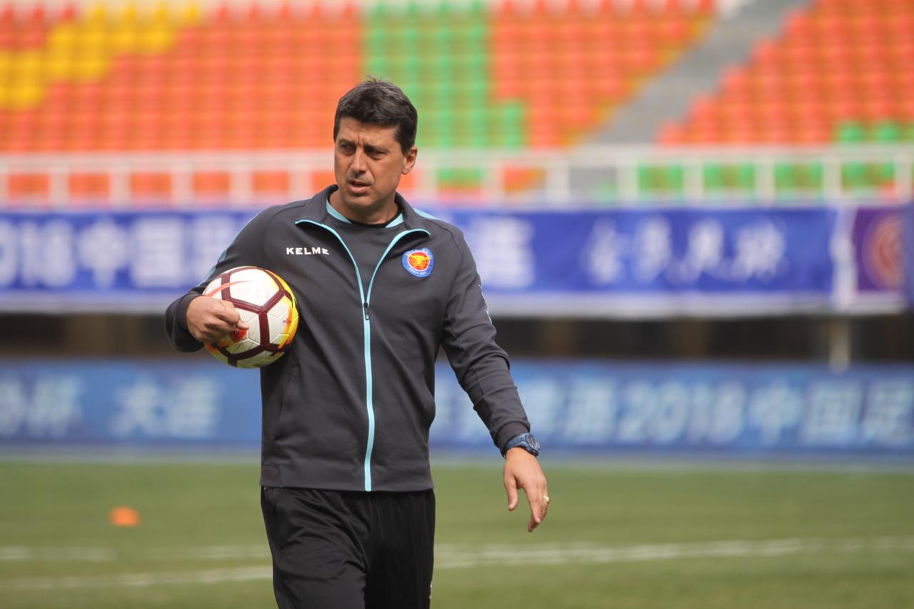 Chinês: Treinador de goleiros planeja retorno ao Brasil na próxima temporada