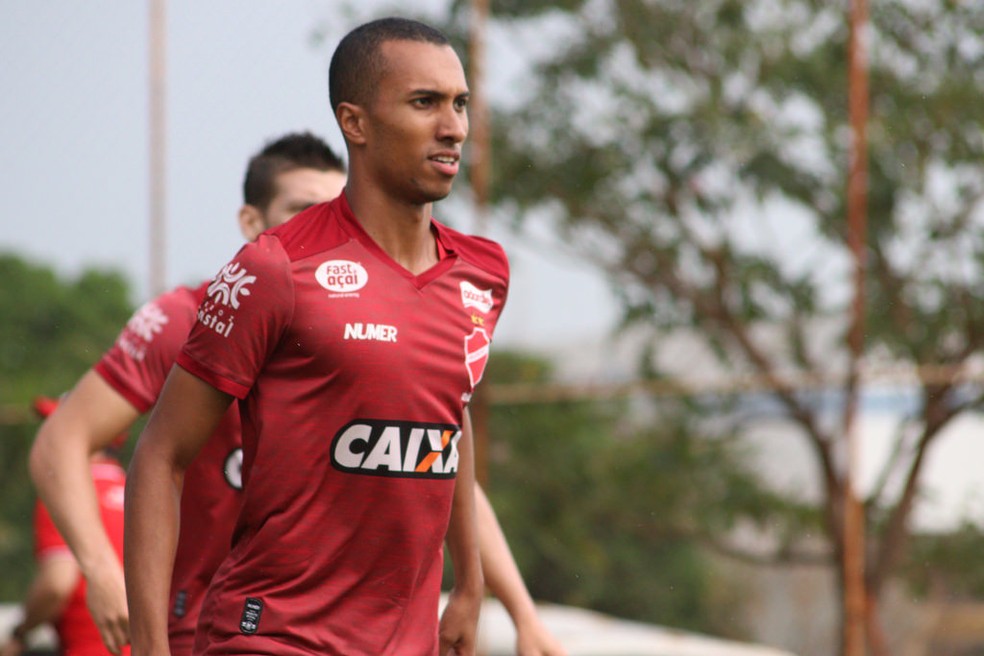 Revelação do Luverdense, Lucas Braga assina pré-contrato com o Santos