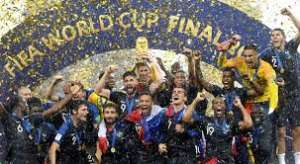 ESPECIAL INTERNACIONAIS: França e Real Madrid triunfam, Messi e CR7 são desbancados