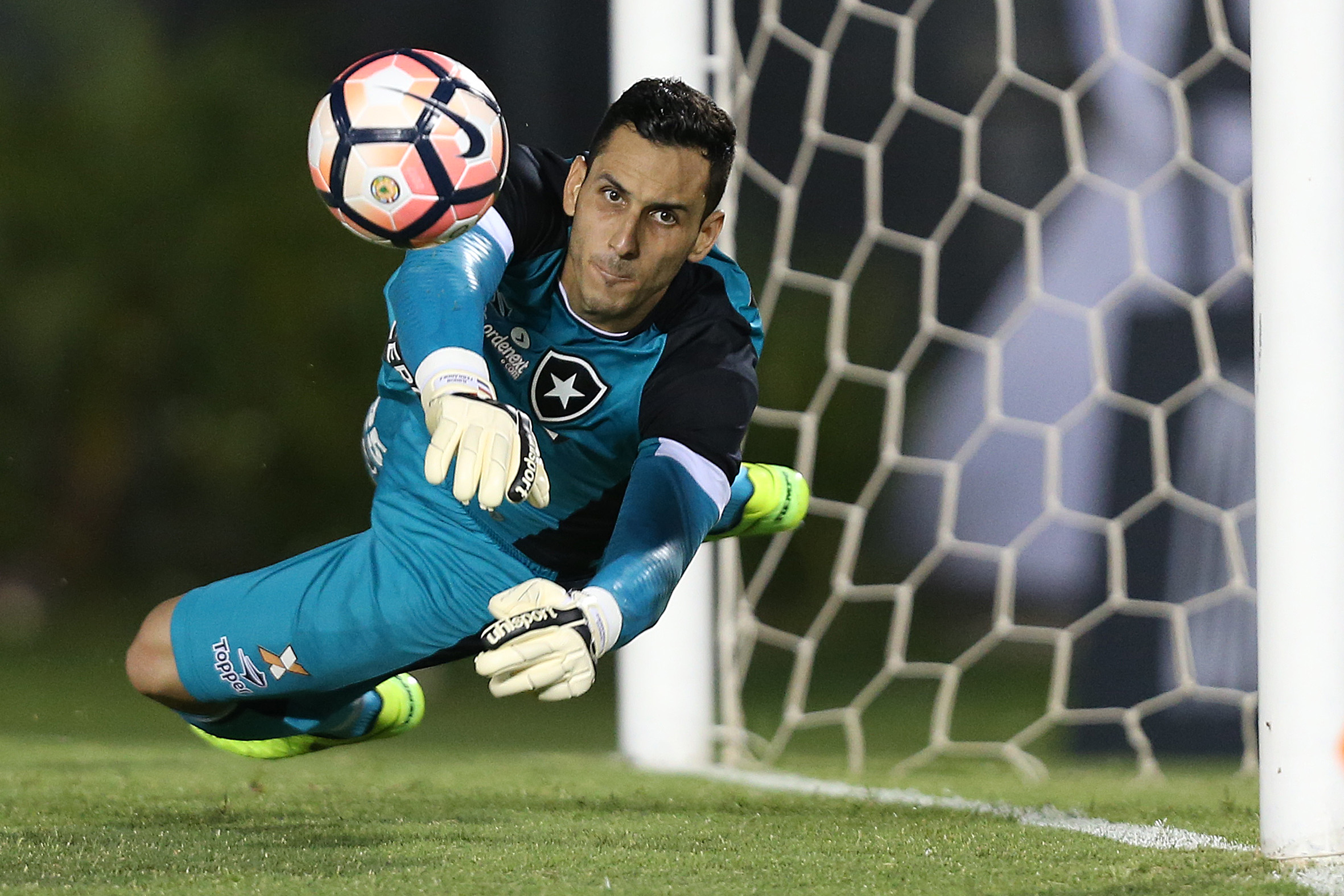 Gaúcho: Após ‘não’ por Everson, Grêmio tenta tirar goleiro do Botafogo