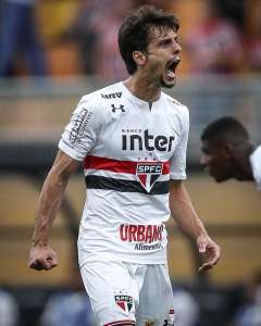 Oficializado no Flamengo, Rodrigo Caio se despede do São Paulo em rede social