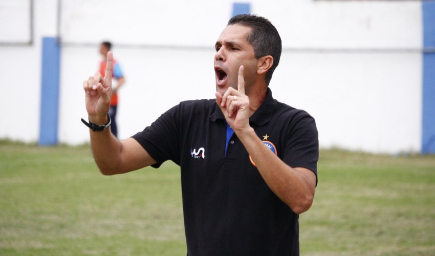 Baiano: Após perder treinador, Fluminense age rápido e contrata ex-Sete-MS