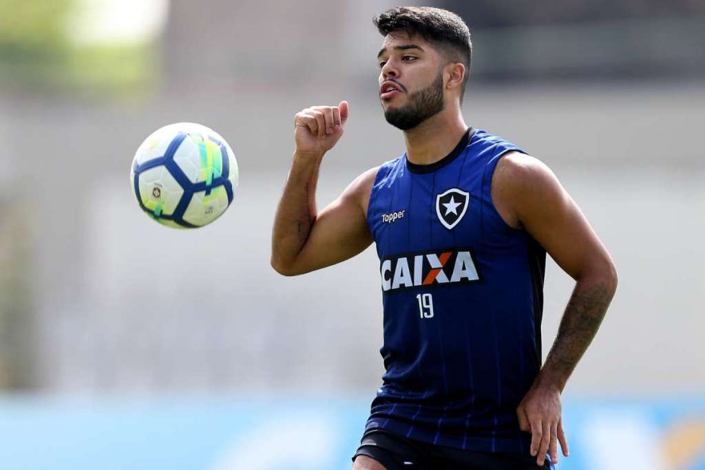Leandrinho tem 22 anos e, assim como Ezequiel, é uma das promessas do Botafogo. (Foto: Vitor Silva / Botafogo)