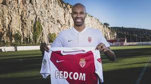 Após quase 14 anos, zagueiro Naldo sai do futebol alemão para jogar no Monaco