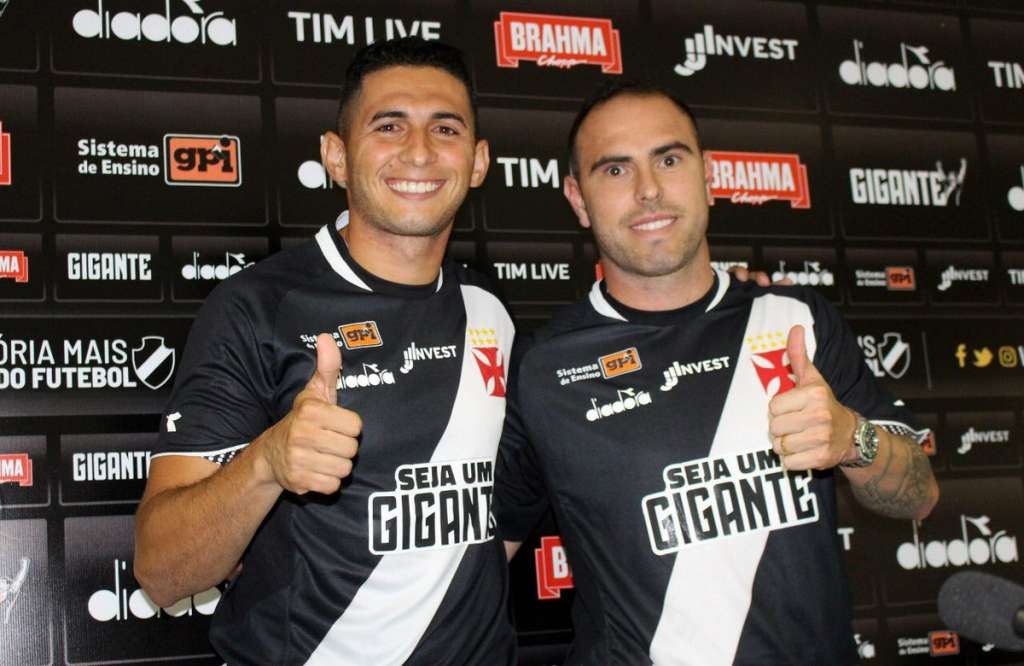  Vasco apresenta Danilo Barcelos e Bruno César como reforços para a temporada