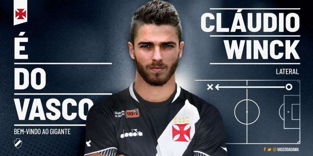 O clube contratou dois laterais-direitos, Cláudio Winck e o paraguaio Raúl Cáceres