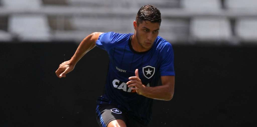 Marcinho vê elenco do Botafogo mais 'enxuto' e competitivo para 2019