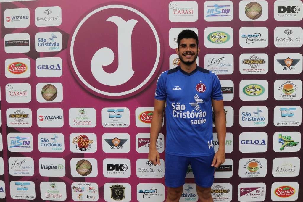 Juventus contrata atacante ex-XV de Piracicaba e meia de time paraibano