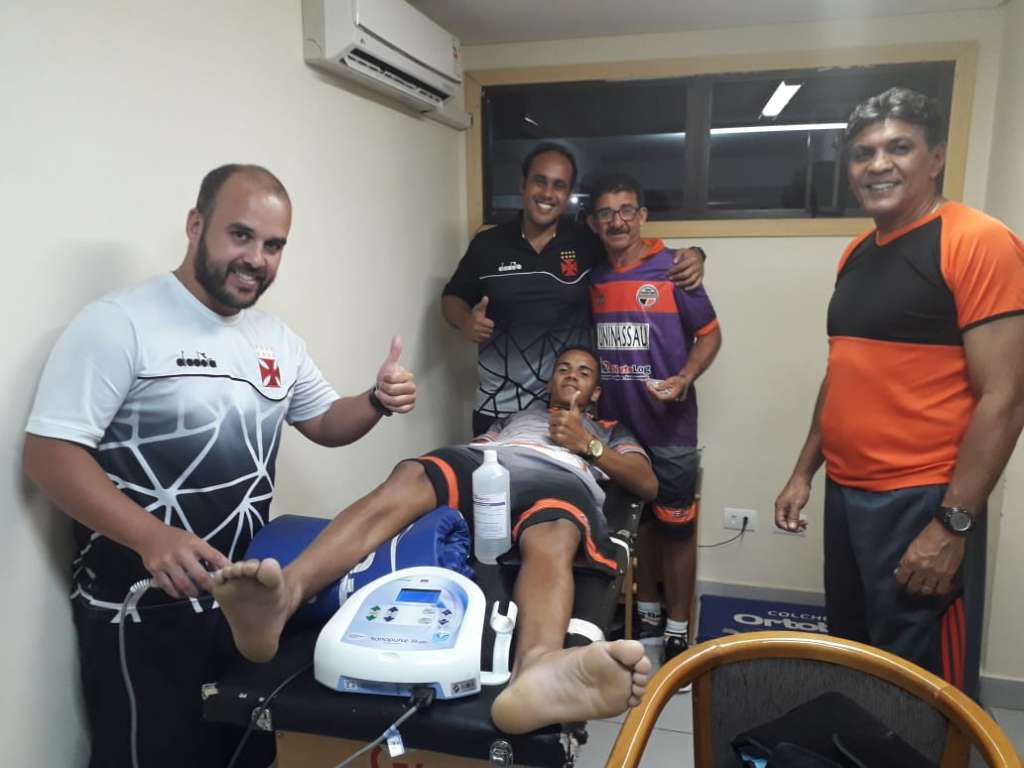 Vasco empresta profissionais para ajudar no atendimento médico de adversário
