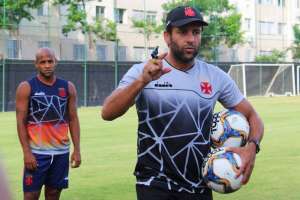 Carioca: Valentim elogia e diz que reforços do Vasco se encaixam ao seu estilo de jogo