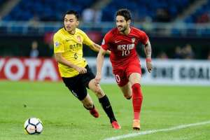 Presidente é preso na China e Pato tem ‘caminho livre’ para voltar ao Brasil