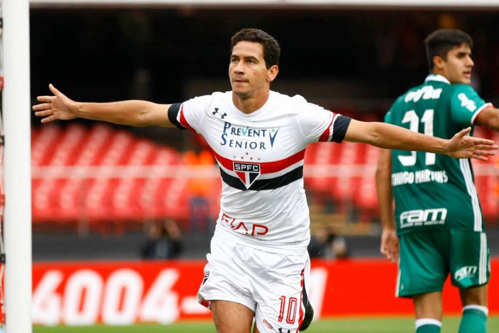 Sevilla autoriza e Ganso está de ‘portas abertas’ para voltar ao Brasil