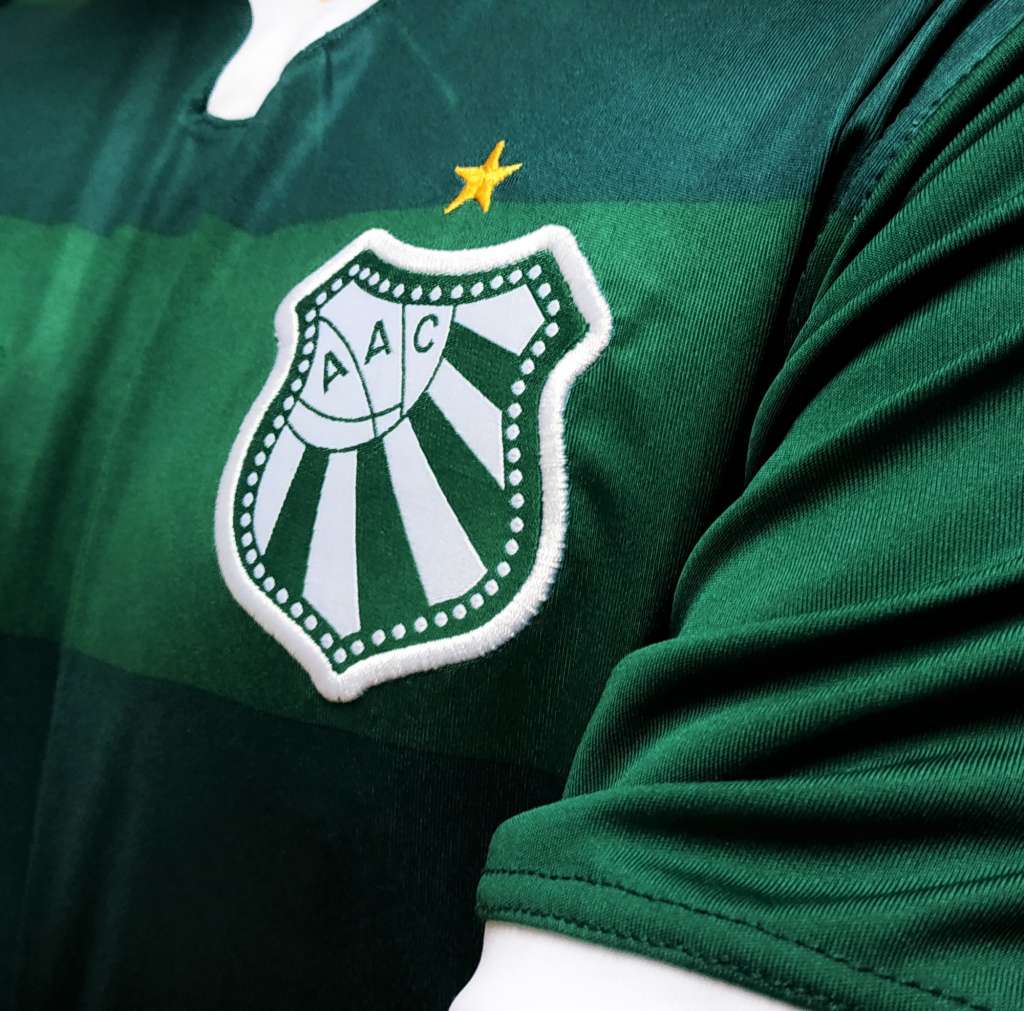 Detalhe da nova camisa de jogo da Caldense que será revelada no evento