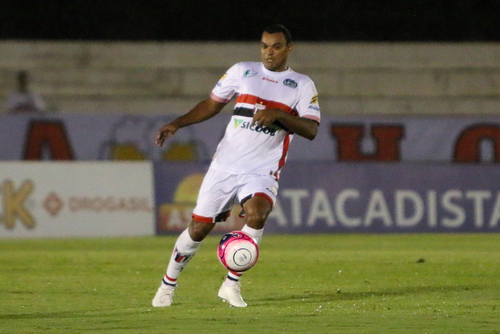 Paulistão: “Fiquei muito feliz em retornar”, diz volante do Botafogo