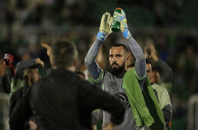 Venda de goleiro da Chapecoense entra para história do futebol catarinense