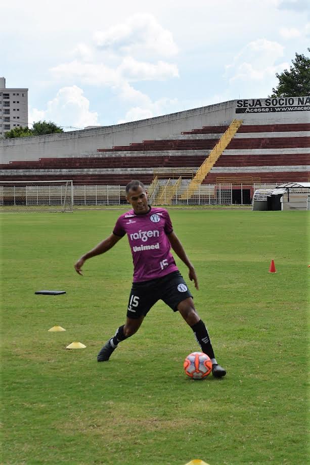 Paulista A2: XV de Piracicaba acerta com zagueiro ex-Nacional e lateral ex-Bragantino