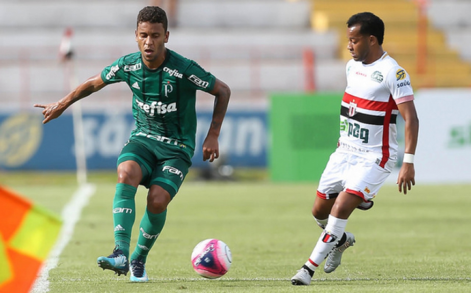 Paulistão: Palmeiras oficializa a contratação do lateral Marcos Rocha