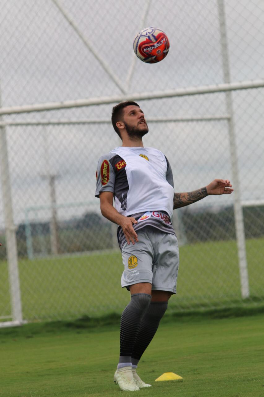 Paulistão: Lateral do Mirrasol fala sobre grupo e projeta partida de estreia