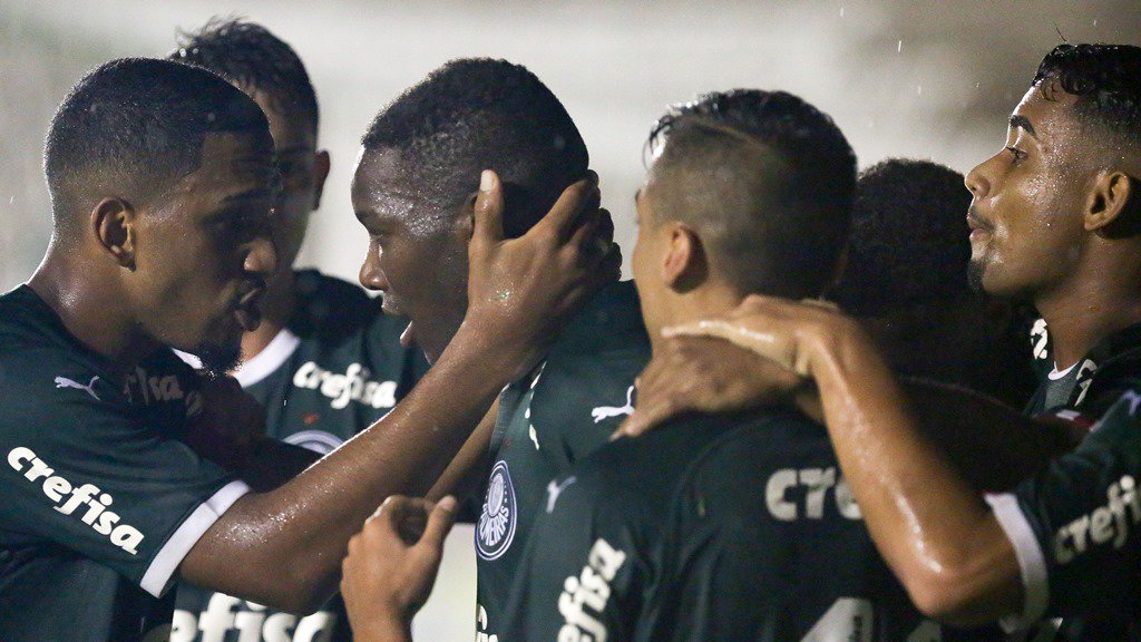 COPA SP: Palmeiras faz 3 a 0 no Vitória e se classifica para a terceira fase