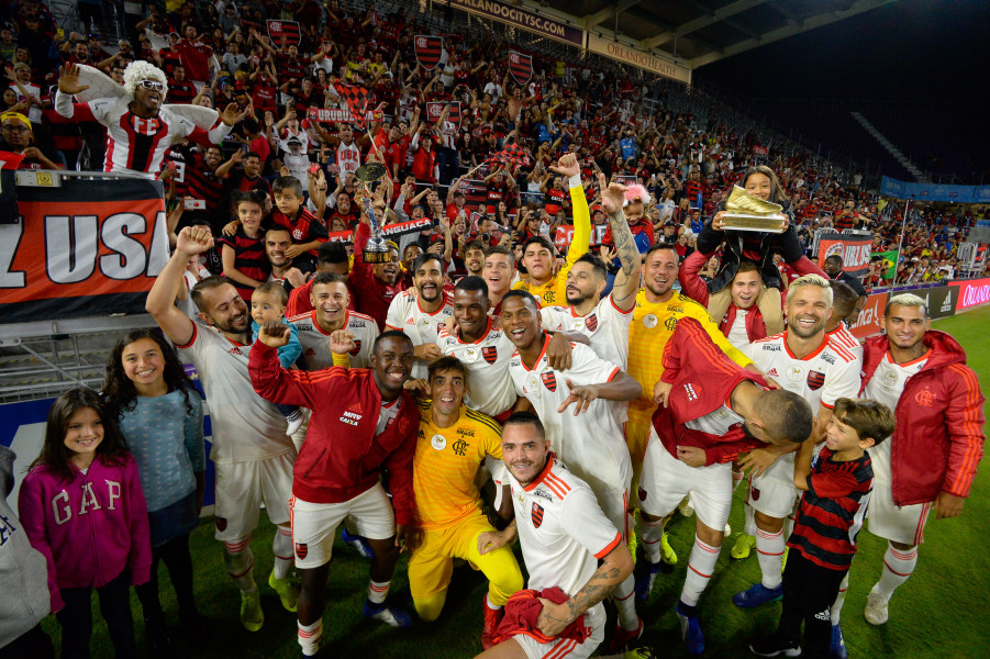 O Flamengo conquistou a Flórida Cup com uma vitória no tempo normal e outra nos pênaltis O Flamengo conquistou a Flórida Cup com uma vitória no tempo normal e outra nos pênaltis